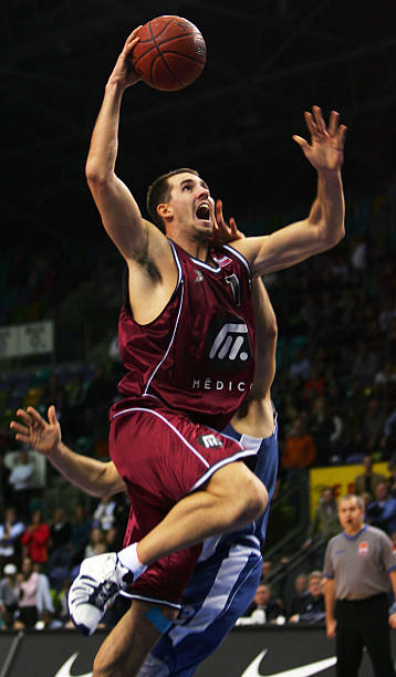 于大宝一直 于大宝一直